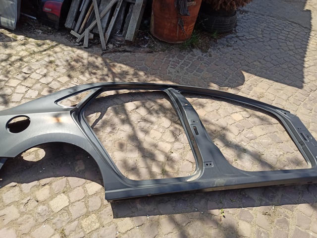 Панель кузова правая 6RU809606A VAG
