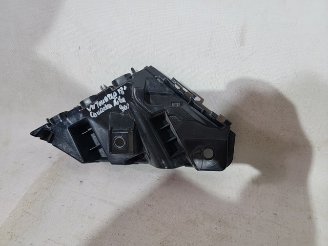VAG 760807049C Направляющая переднего бампера левая в наличии Харьков