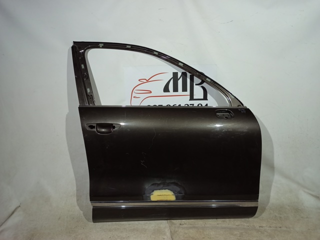 Пассажирская передняя дверь 7P0831312B VAG