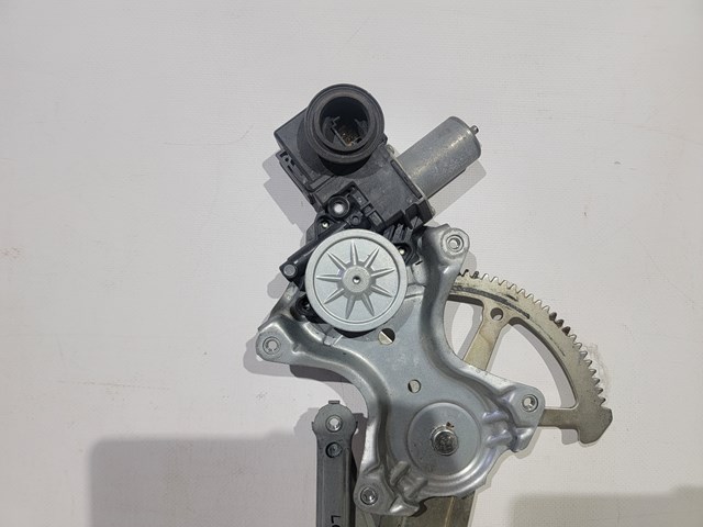 8571078011 TOYOTA Мотор стеклоподъемника двери передней правой купить в Николаев