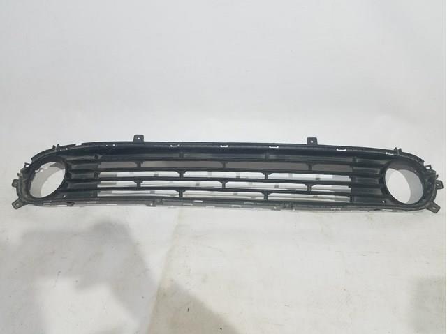 HYUNDAI 86560D4000 Решетка бампера переднего нижняя в наличии Ирпень