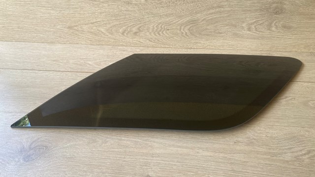 BB5Z7829700C FORD Стекло кузова (багажного отсека) правое купить в Винница