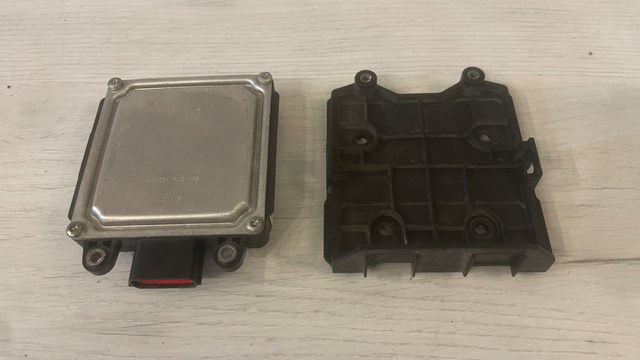 EM2Z14C689A FORD Датчик контроля мертвой зоны задний купить в Харьков
