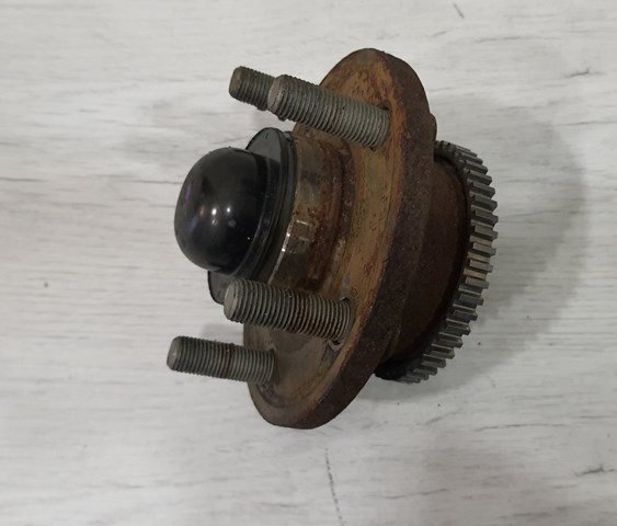 Ступица переднего колеса FR3Z1104A FORD