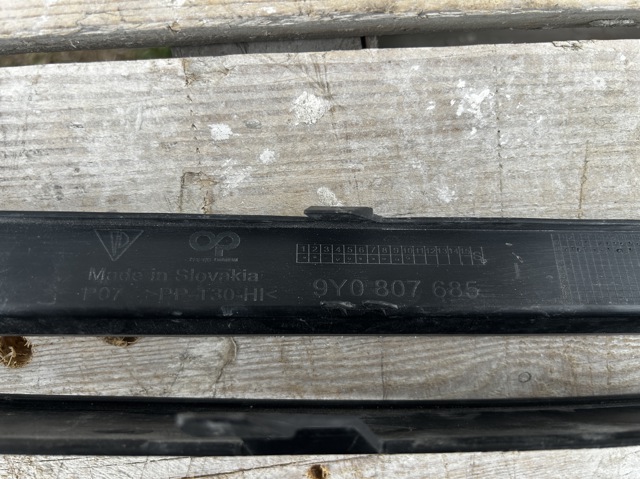 9Y0807685 PORSCHE купить в Николаев