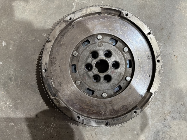03L105266BP VAG Маховик двигателя купить в Днепр