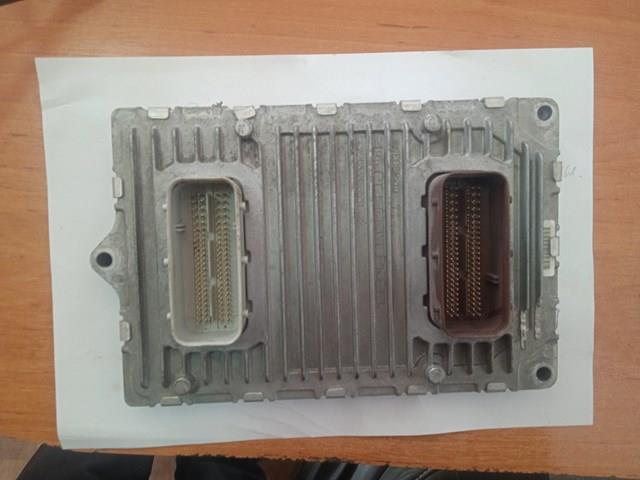 Модуль управления двигателем 05150653AA CHRYSLER