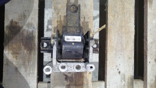 Правая подушка ДВС 5105489AK CHRYSLER