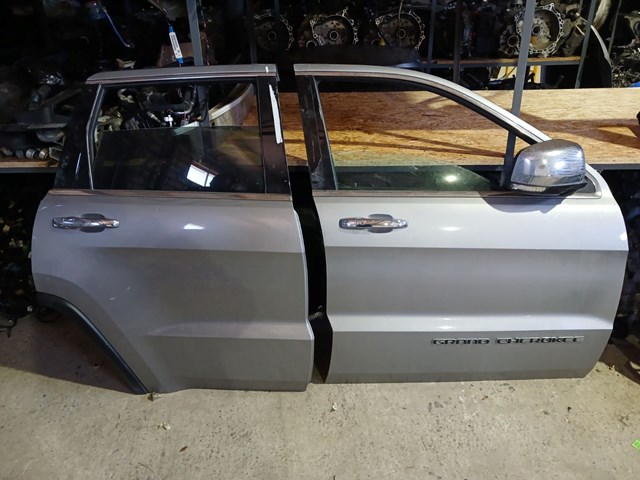 Пассажирская передняя дверь 68274938AB CHRYSLER