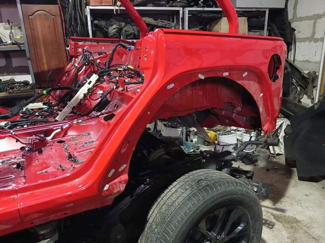 Крыло заднее левое 68302717AD CHRYSLER