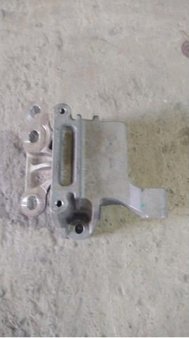 Опора КПП Jeep Cherokee