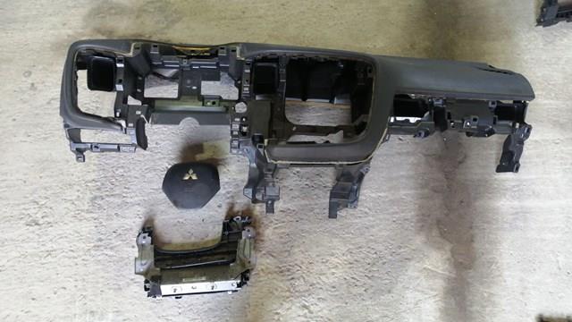Панель приборная торпеды 8000A513XB MITSUBISHI