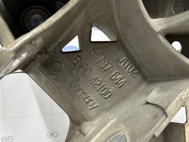 BMW 31116796693 Подрамник передний в наличии Львов