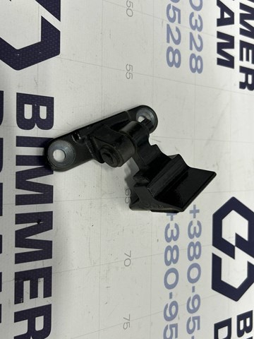 Петля передней двери, правой 41517259592 BMW