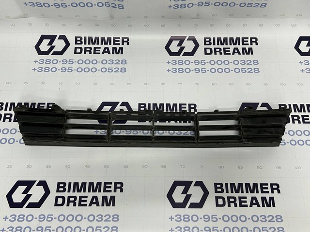 51117331724 Решетка бампера переднего центральная купить Ровно