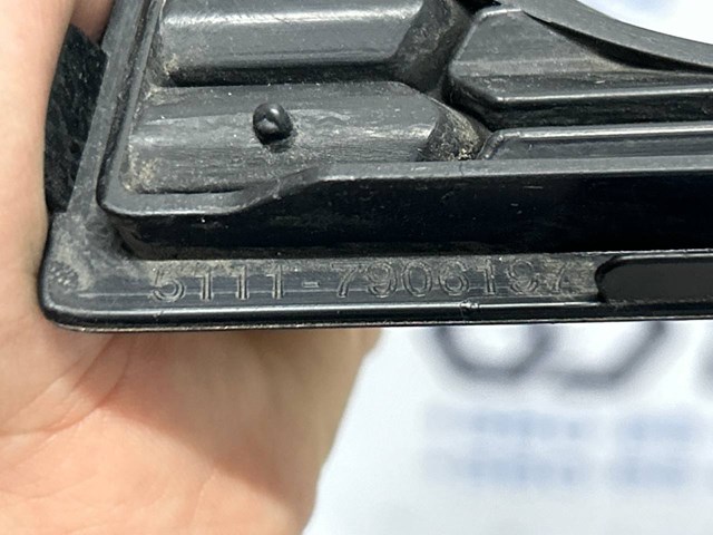 51117906197 BMW Заглушка (решетка) противотуманных фар бампера переднего левая купить в Черновцы