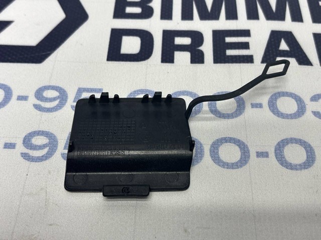 BMW 51127240133 Заглушка бампера буксировочного крюка задняя в наличии Ирпень