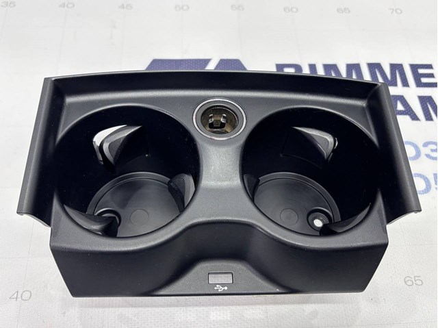 Подстаканник подлокотника центральной консоли 51166833813 BMW