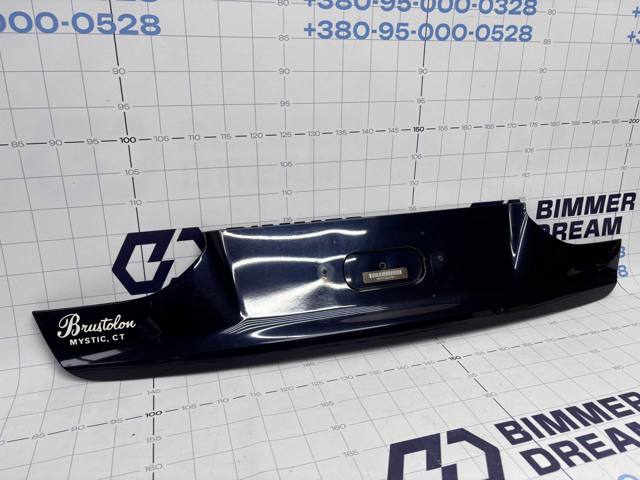 51247416687 BMW Накладка крышки багажника купить в Львов