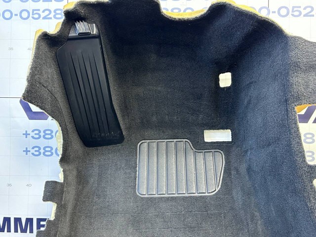 BMW 51477419805 Покрытие напольное салона, переднее в наличии Кривой Рог
