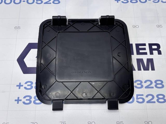 51717340199 Лючок подкрылка переднего левого купить Винница