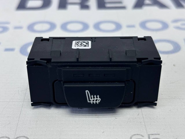 Кнопка включения обогрева сидения 61319384806 BMW