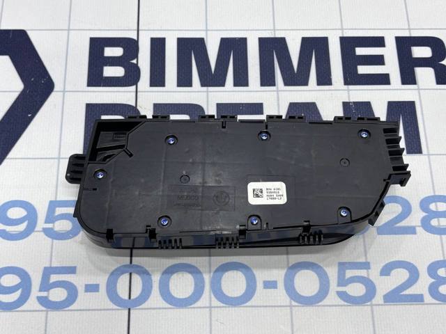 BMW 61319384918 Блок кнопок механизма регулировки сиденья правый в наличии Украина