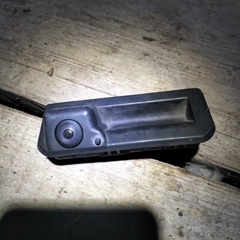 Камера заднего вида 8W8827566C VAG