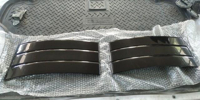 Накладка двери передней правой CK5220938 LAND ROVER