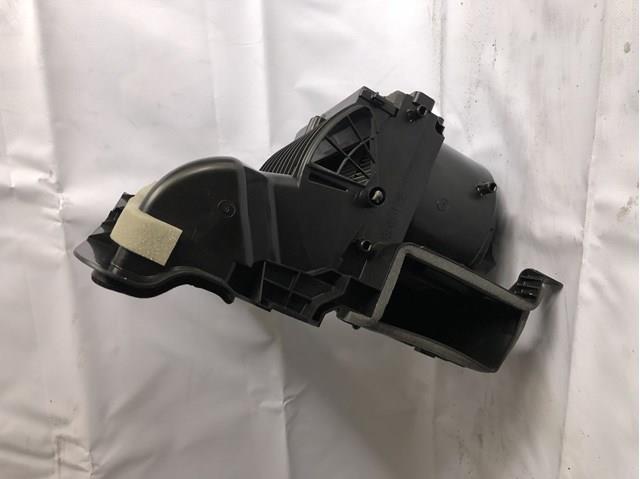 KB8B61140 MAZDA Корпус вентилятора печки купить в Ирпень