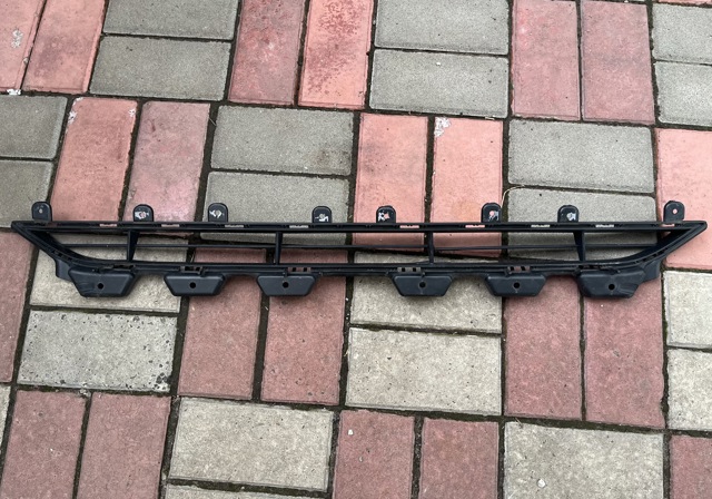VAG 8U0807683 в наличии Харьков