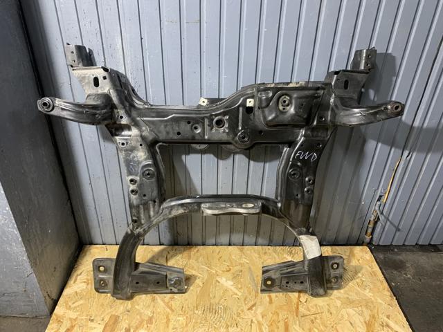 Передняя балка 544015DA0A NISSAN