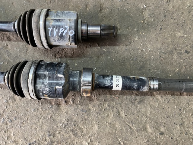 FTH32560X MAZDA Полуось (привод) передняя левая купить в Чернигов