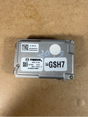 Камера заднего вида GSH767XCXG MAZDA