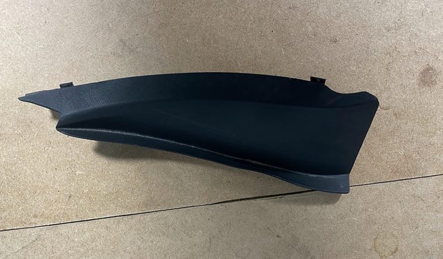 Водосток лобового стекла, жабо KB7W51PC1 MAZDA