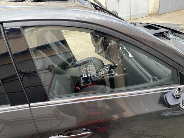 MAZDA KB7W58510 Стекло двери передней правой в наличии Каменское