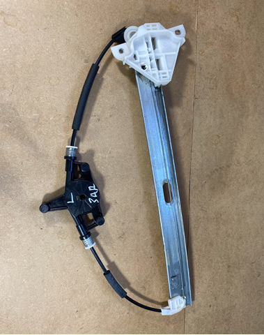 Стеклоподъемник задней левой двери KB7W73590 MAZDA