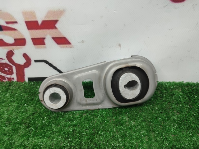 Задняя подушка двигателя 113606LA0A NISSAN