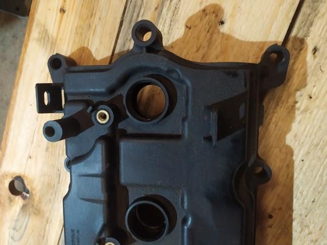 NISSAN 132643KY0A Крышка клапанная в наличии Ирпень