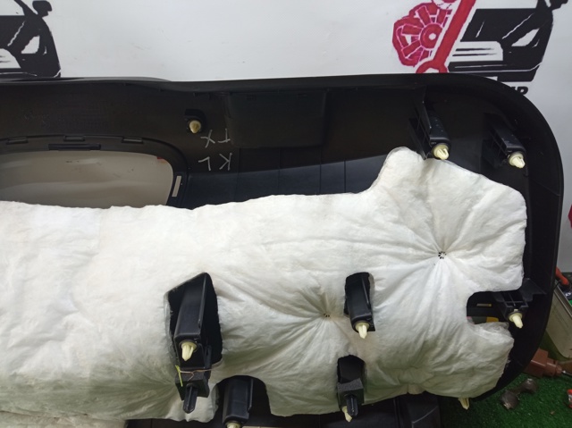 1UD10DX9AE CHRYSLER купить в Винница