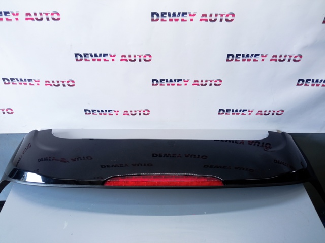 Спойлер багажника (двери 3/5-й задней) 1UV35TZZAH CHRYSLER