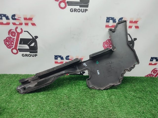 Воздуховод/дефлектор радиатора, правый 215586RA5A NISSAN