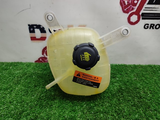 NISSAN 217106RC0A Бачок системы охлаждения расширительный в наличии Львов