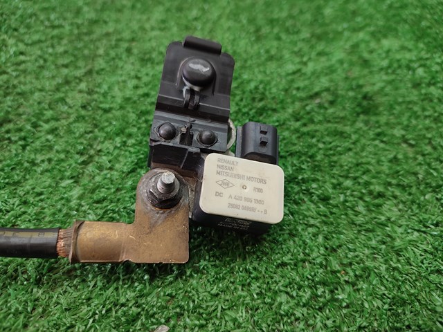 250820499R NISSAN купить в Николаев