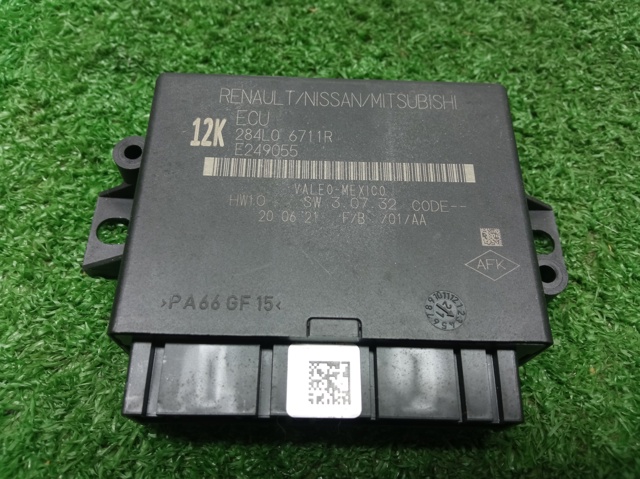 Модуль управления (ЭБУ) парктроником 284L06711R NISSAN
