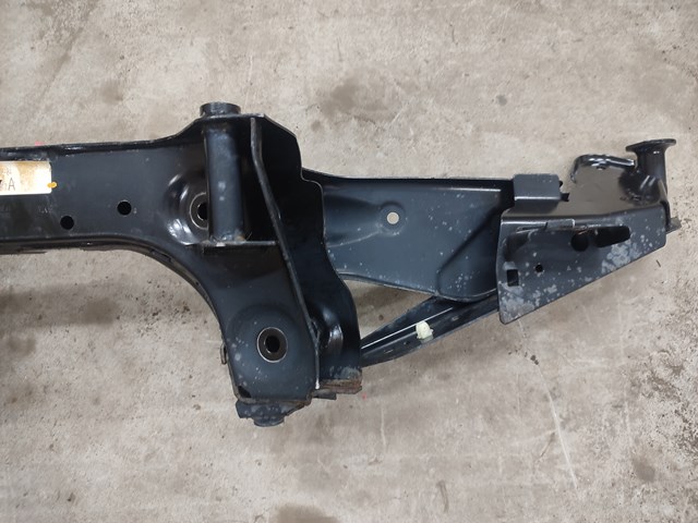 Балка задней подвески, подрамник 33316862558 BMW