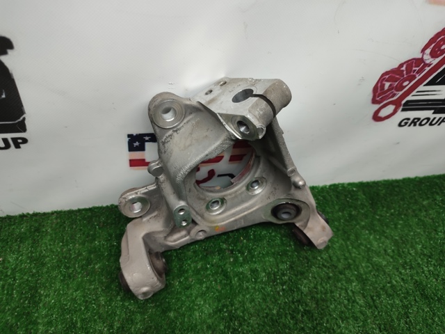 Кулак поворотный левый 430196RR1A NISSAN