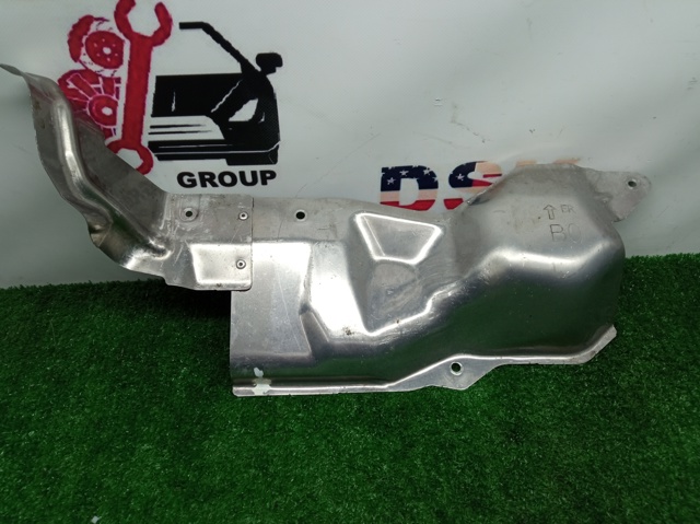 Защита (тепловой экран) рулевой рейки 483826RR1A NISSAN