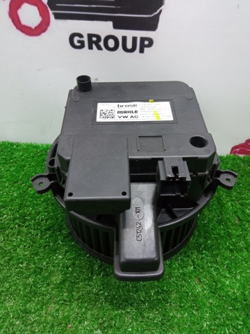 Электромотор печки 4M1820021C VAG