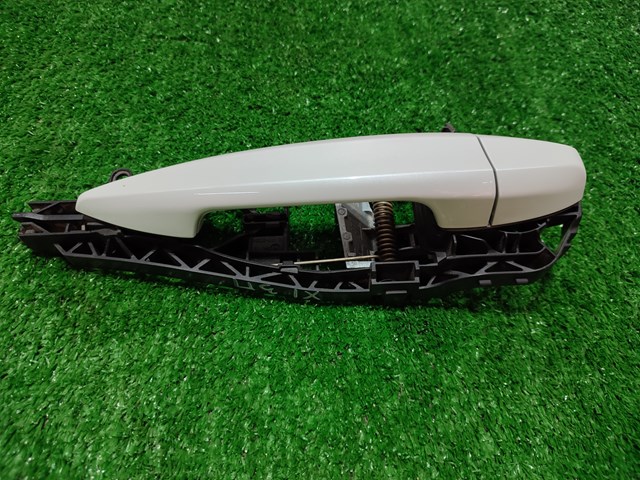 Ручка задней двери наружная, правая 51217396308 BMW
